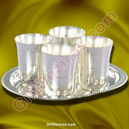 Silver Plated Gift Set of 4 Designer Glasses with Tray
